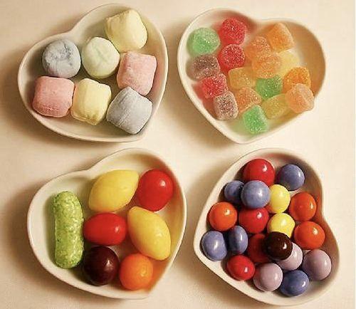 祭灶吃瓜糖图片